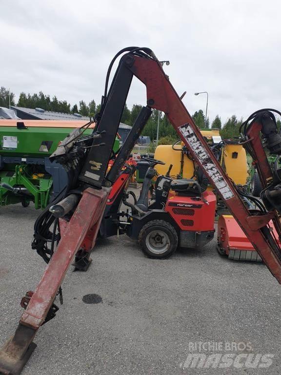 Patu 425 Cranes and loaders