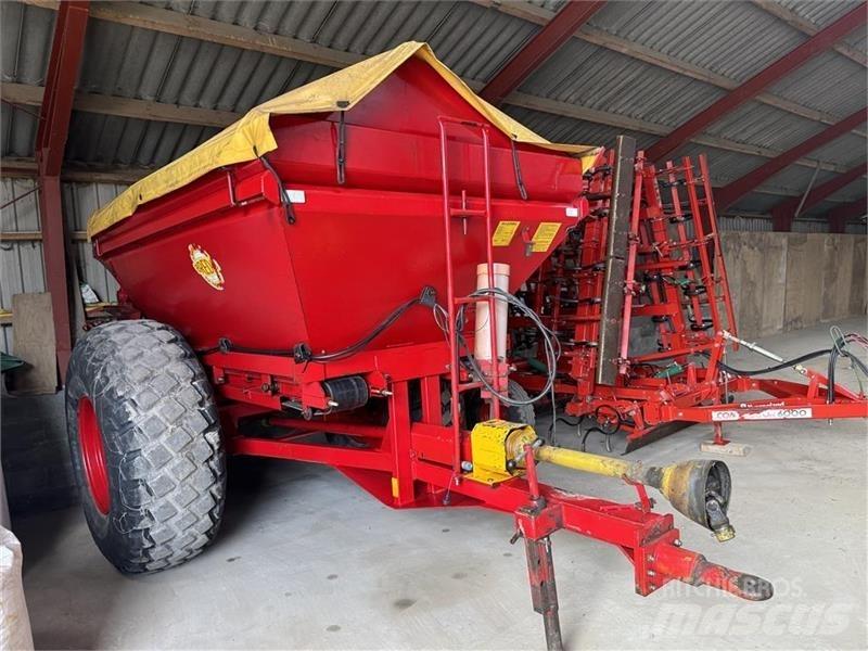 Bredal B4S Mineral spreaders