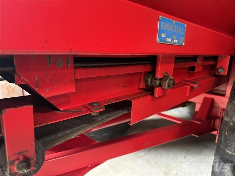 Bredal B4S Mineral spreaders