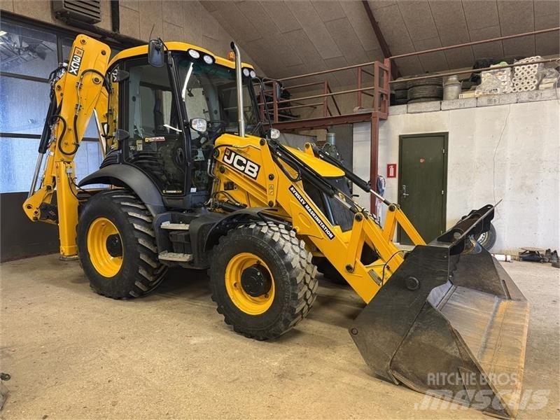 JCB 3 cx Backhoe