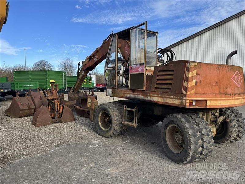 O&K MH 4 Wheeled excavators