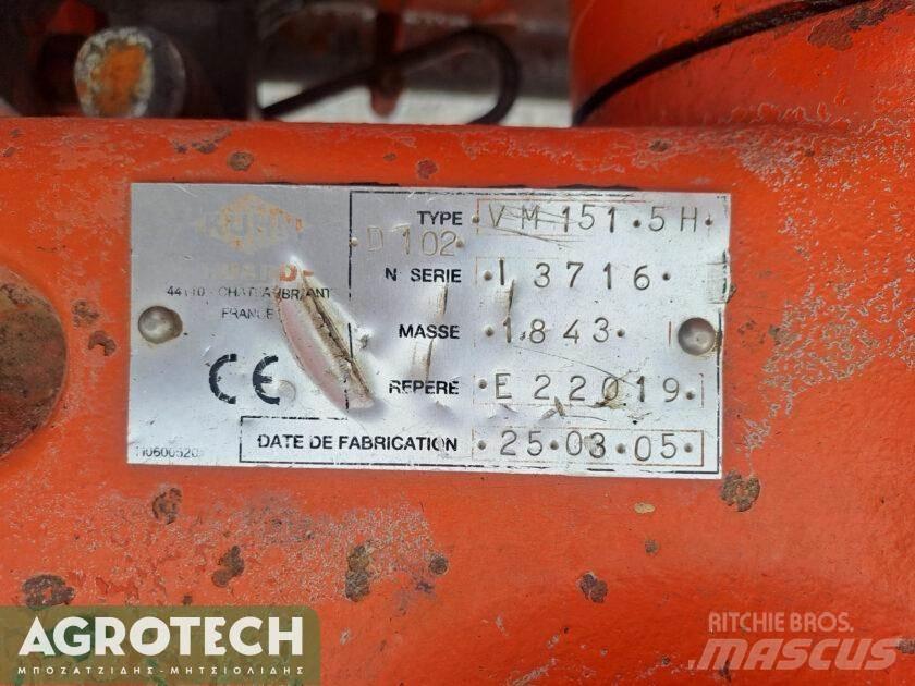 Kuhn Vari-Master 151 Tractors