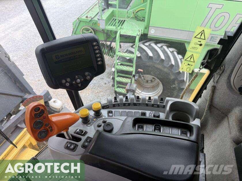 New Holland CX 8070 Tractors