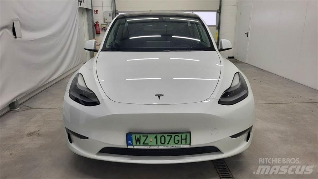 Tesla Y Cars