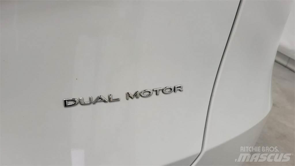 Tesla Y Cars