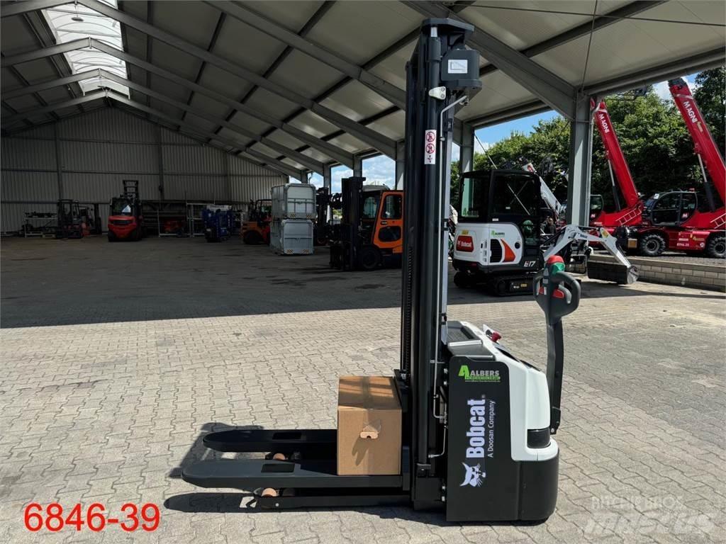 Bobcat BSL 16 N 7 Pedestrian stacker