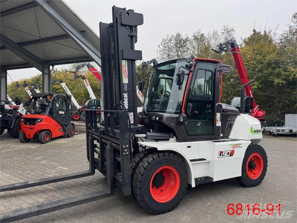 Bobcat D 90 S-9 Diesel trucks