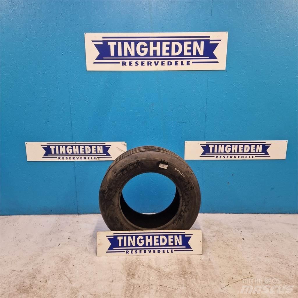  10.5/80-18 Tyres, wheels and rims