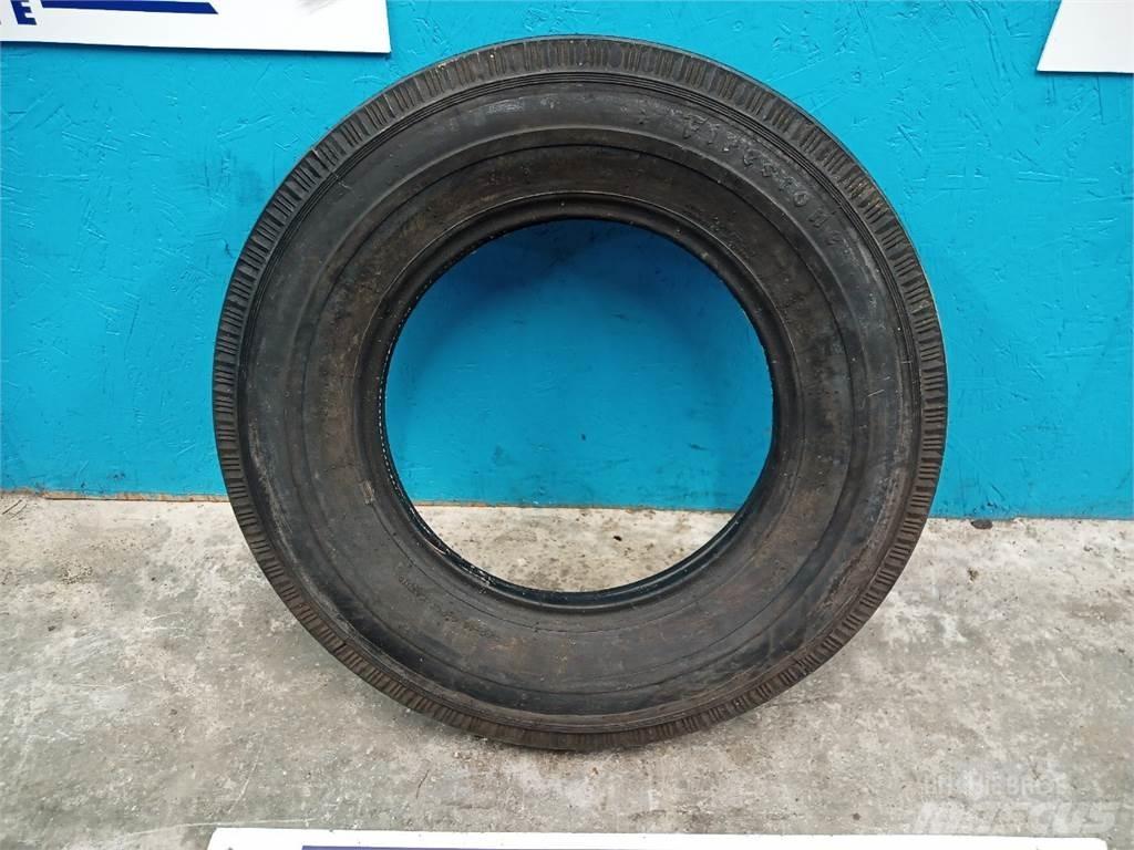  14 5.60-14 Tyres, wheels and rims