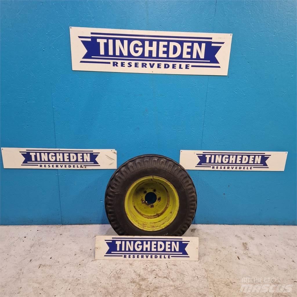  15 10.0/75-15 Tyres, wheels and rims