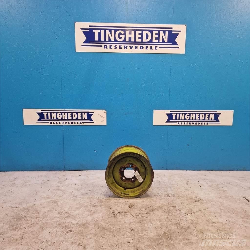  15 900x15 Tyres, wheels and rims