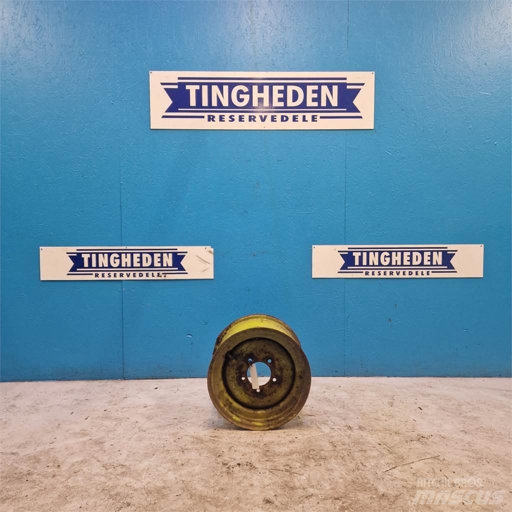  15 900x15 Tyres, wheels and rims