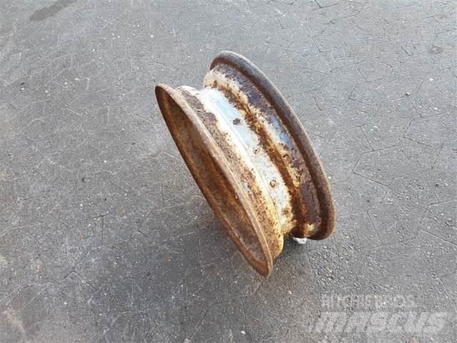  16 5X16 Tyres, wheels and rims
