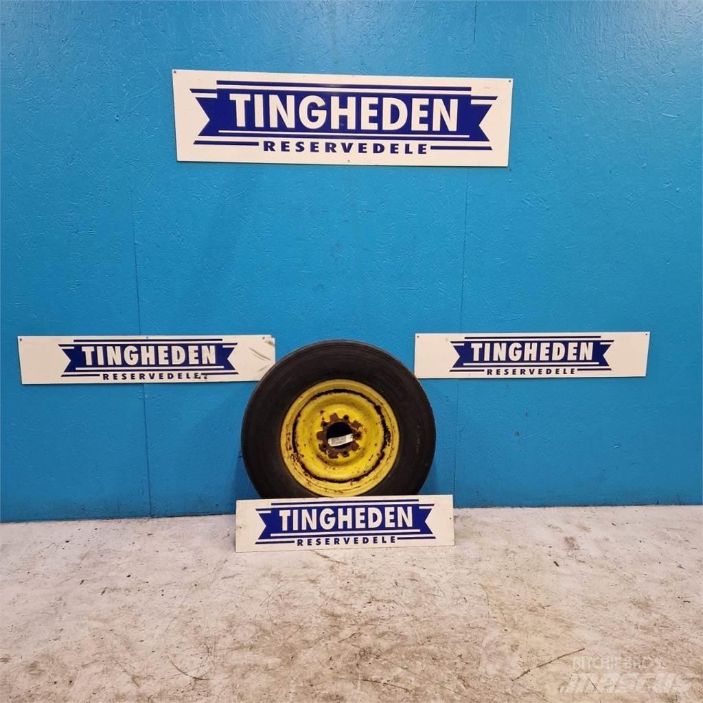  16 6.50R16 LT Tyres, wheels and rims