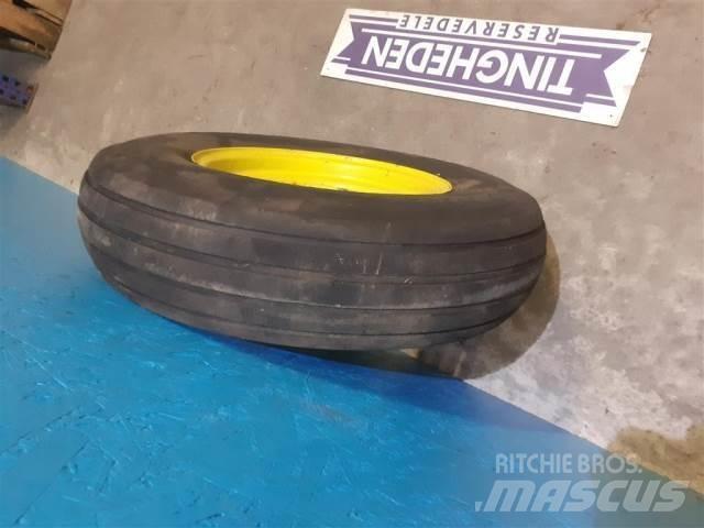  16 7.50-16 Tyres, wheels and rims
