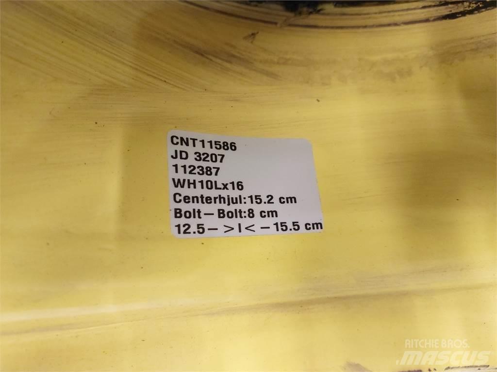  16 WH10Lx16 Tyres, wheels and rims