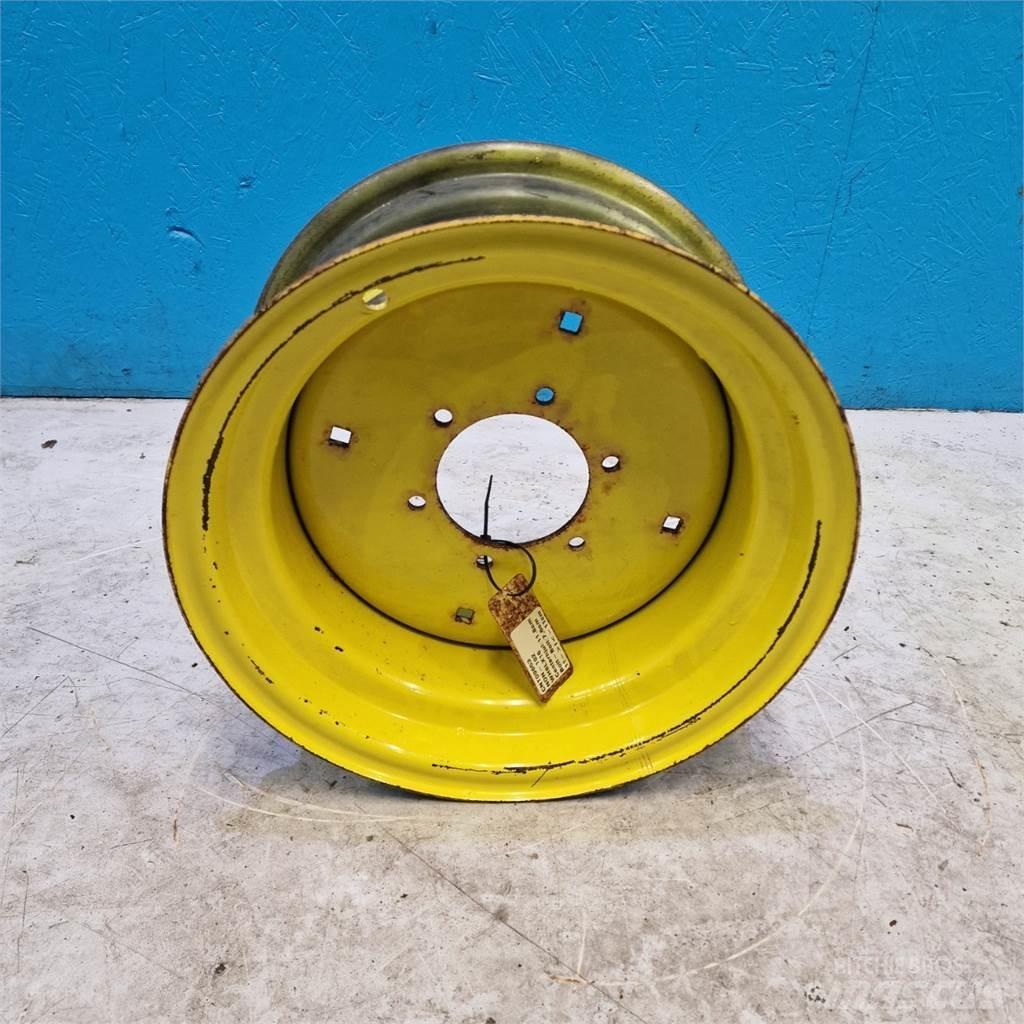  16 WH8Lx16 Tyres, wheels and rims