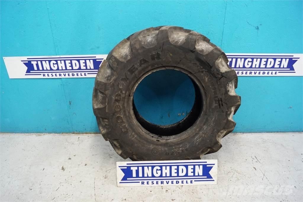  18 340/80R18 Tyres, wheels and rims