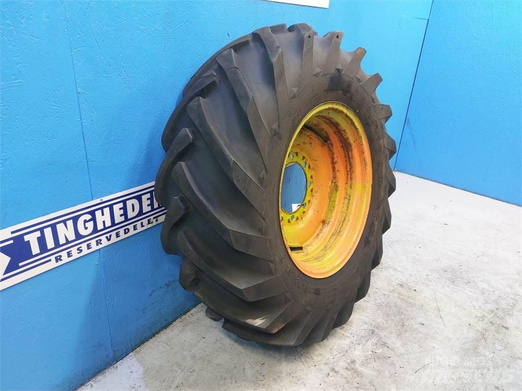  26 14.9/13-26 Tyres, wheels and rims