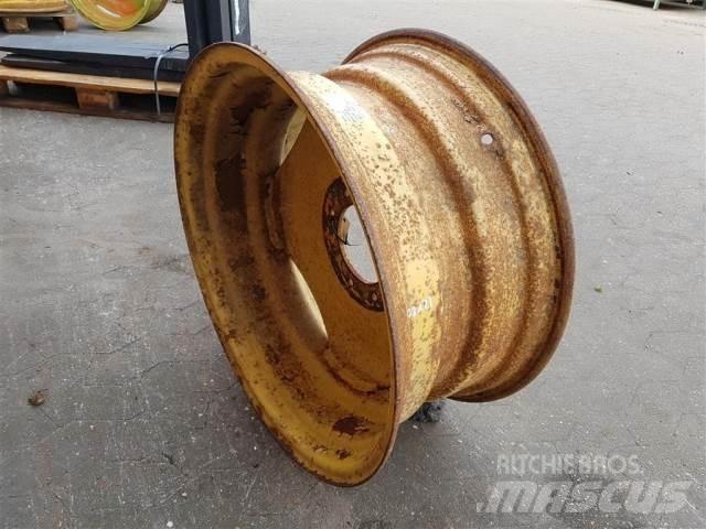  26 DW12X26 Tyres, wheels and rims