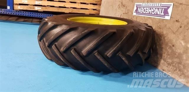  30 18.4-30 Tyres, wheels and rims