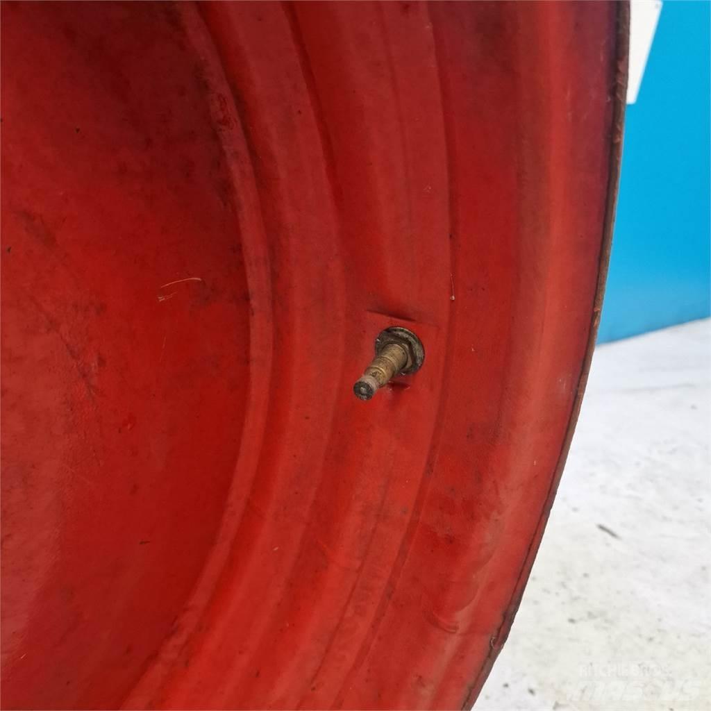  30 DW15x30 Tyres, wheels and rims
