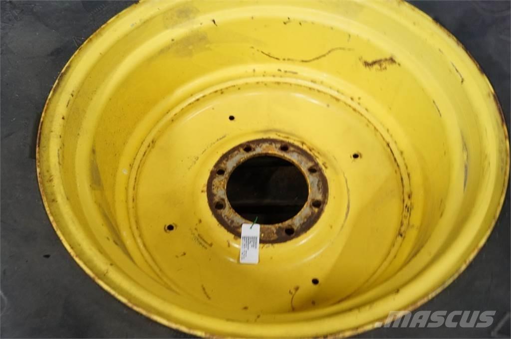  32 24.5-32 Tyres, wheels and rims