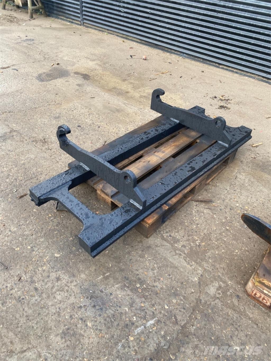  6000kg Forks