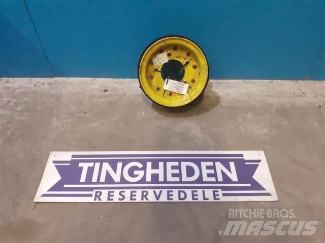  9'' 4.00Ex9 Tyres, wheels and rims