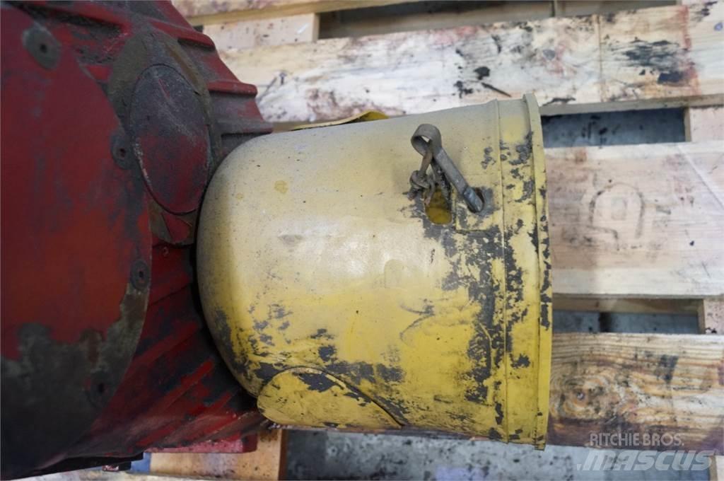 BvL Fodervogn Feed mixer