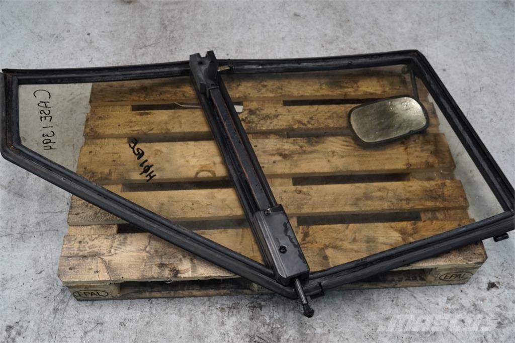 CASE 1394 Cabins and interior