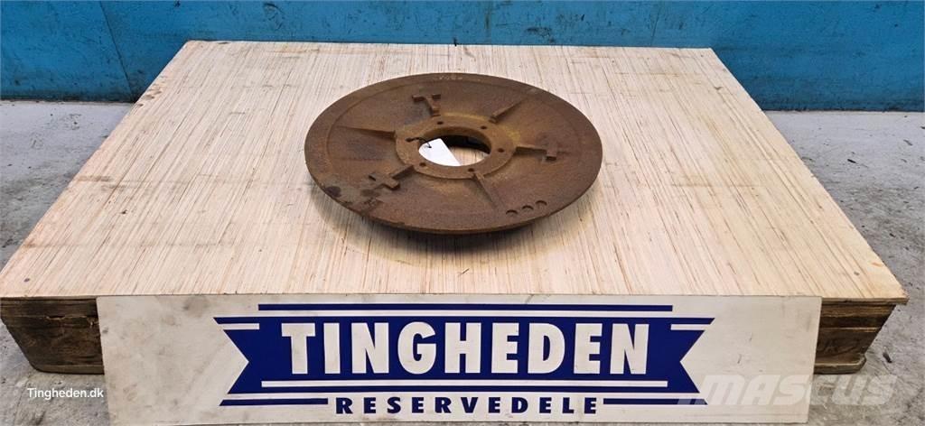 CASE 1620 Farm machinery