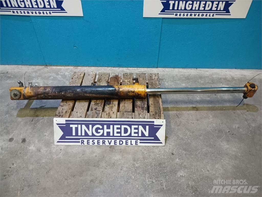 CASE 595 Booms and arms