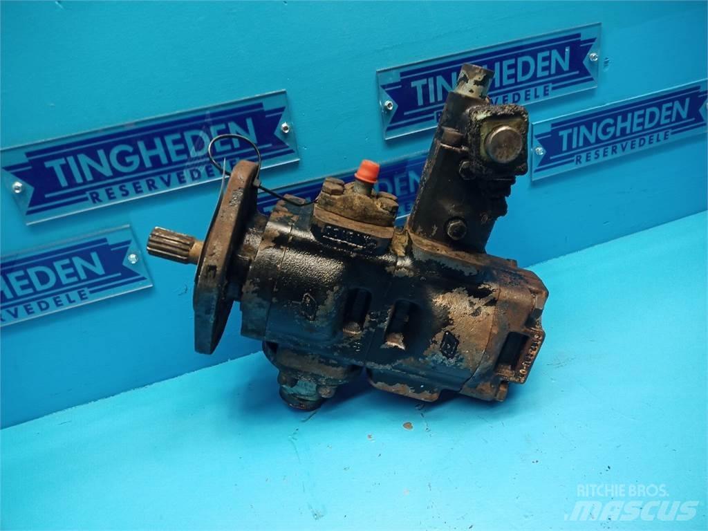 CASE 595 Hydraulics