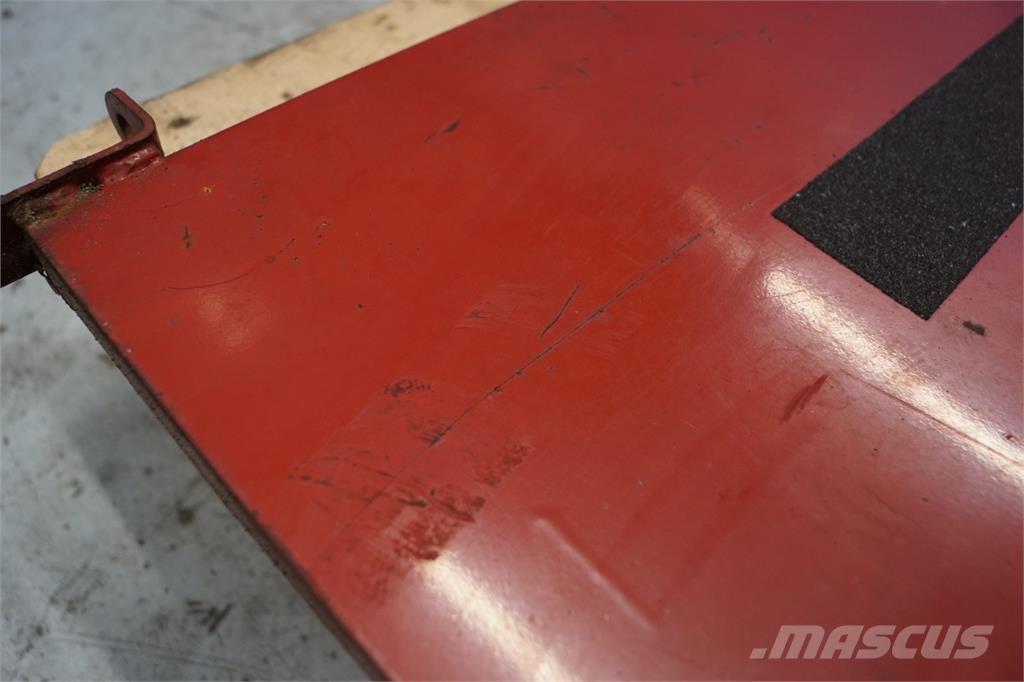 CASE 8010 Farm machinery