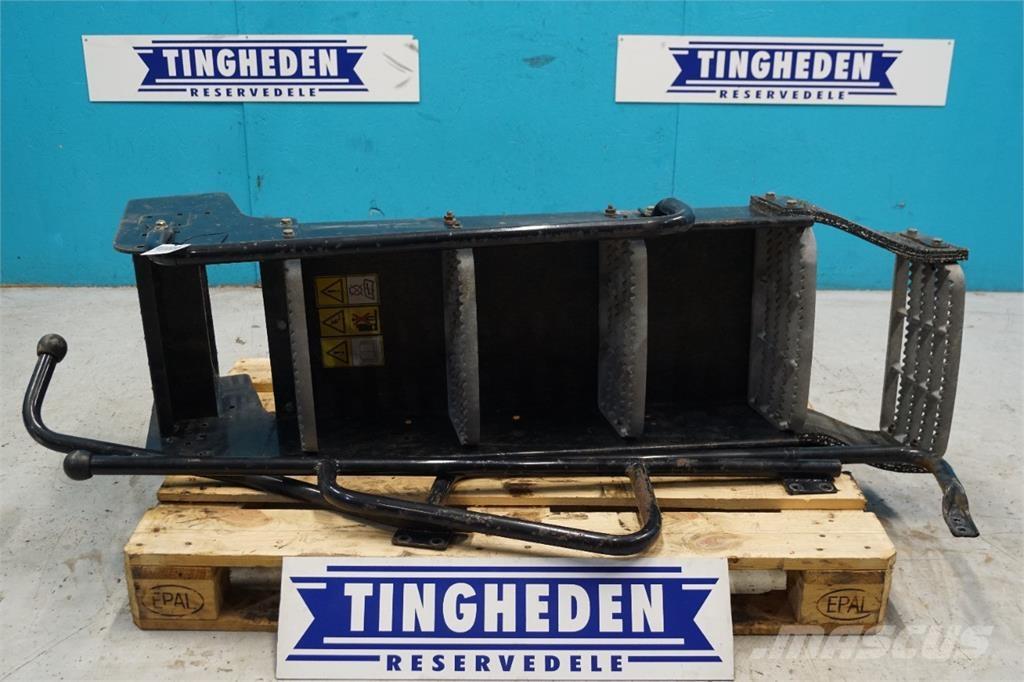 CASE 8010 Farm machinery