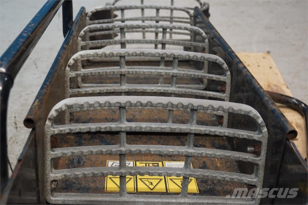 CASE 8010 Farm machinery