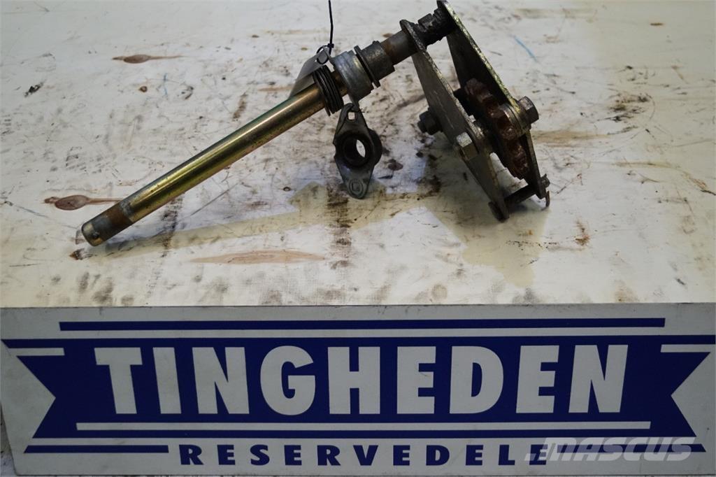 CASE 8010 Farm machinery