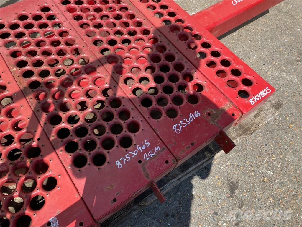 CASE 8010 Farm machinery