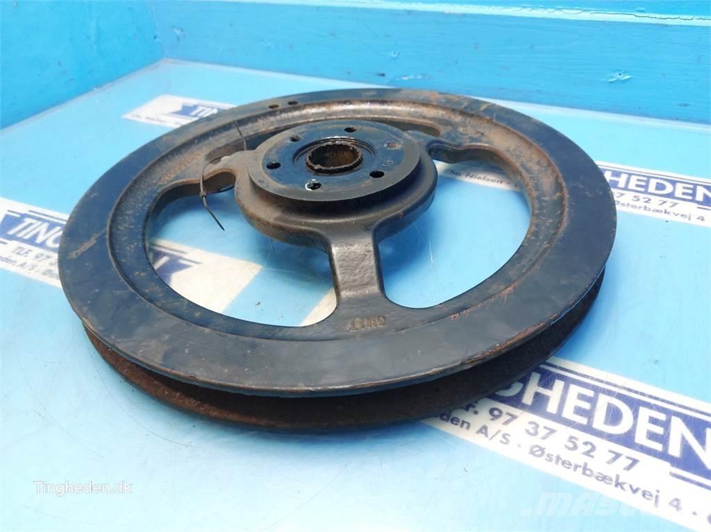 CASE 8010 Farm machinery