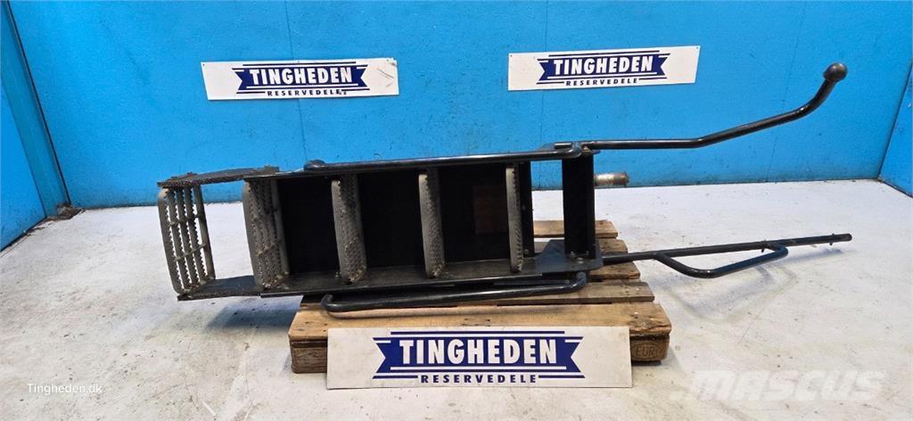 CASE 8010 Farm machinery