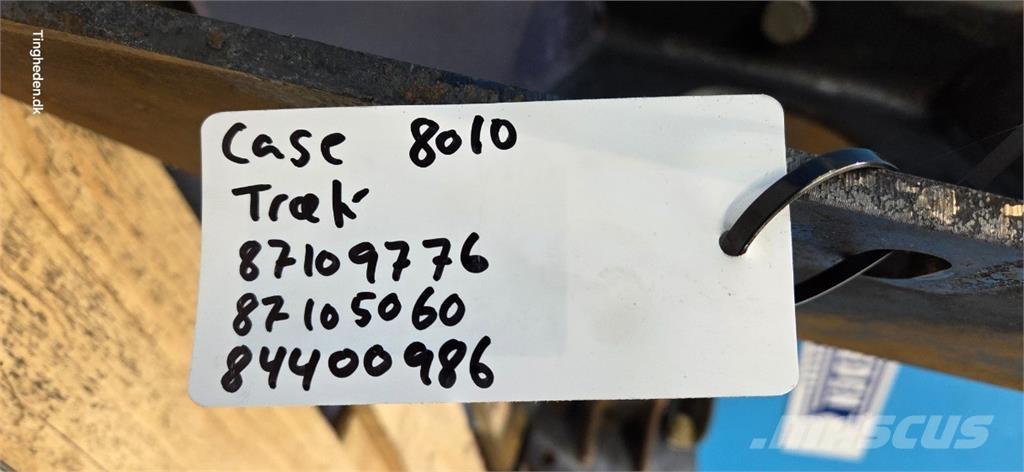 CASE 8010 Farm machinery