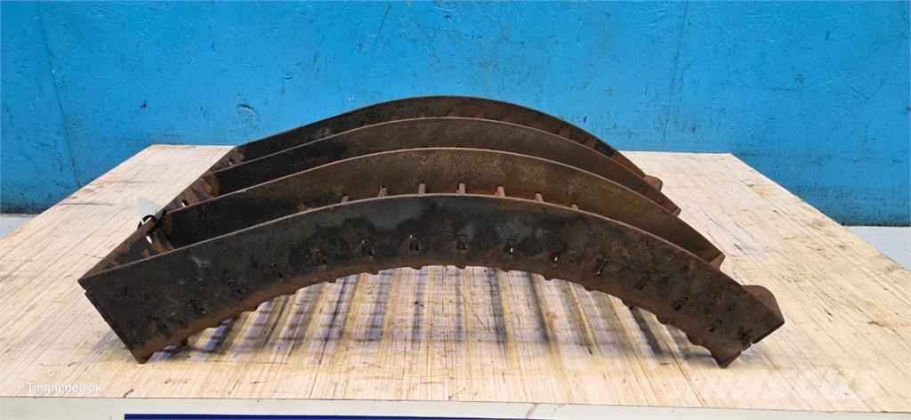 CASE 8010 Combine harvester accessories