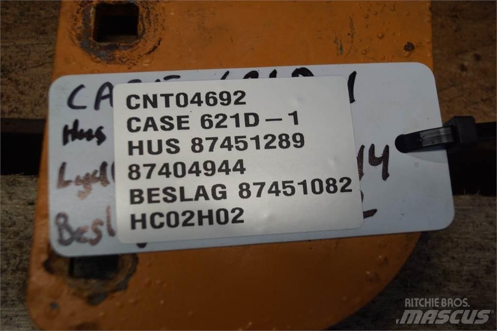Case IH 621D Screening buckets