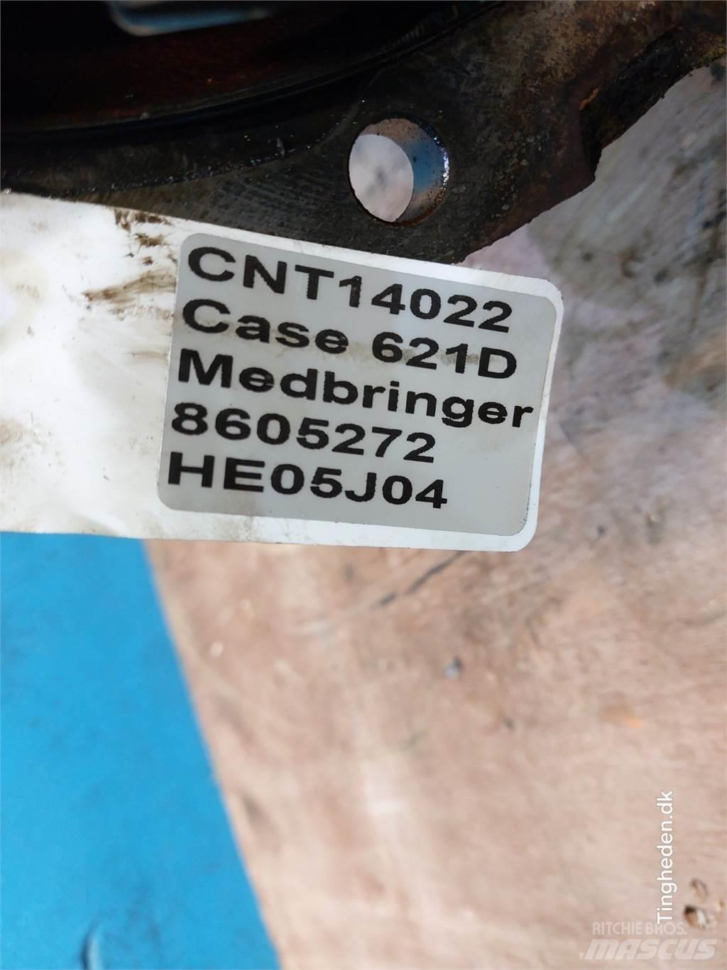 Case IH 621D Axles