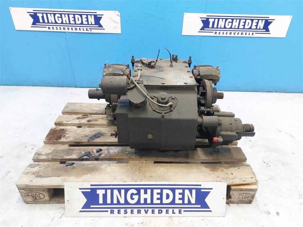 Case IH 7010 Transmission