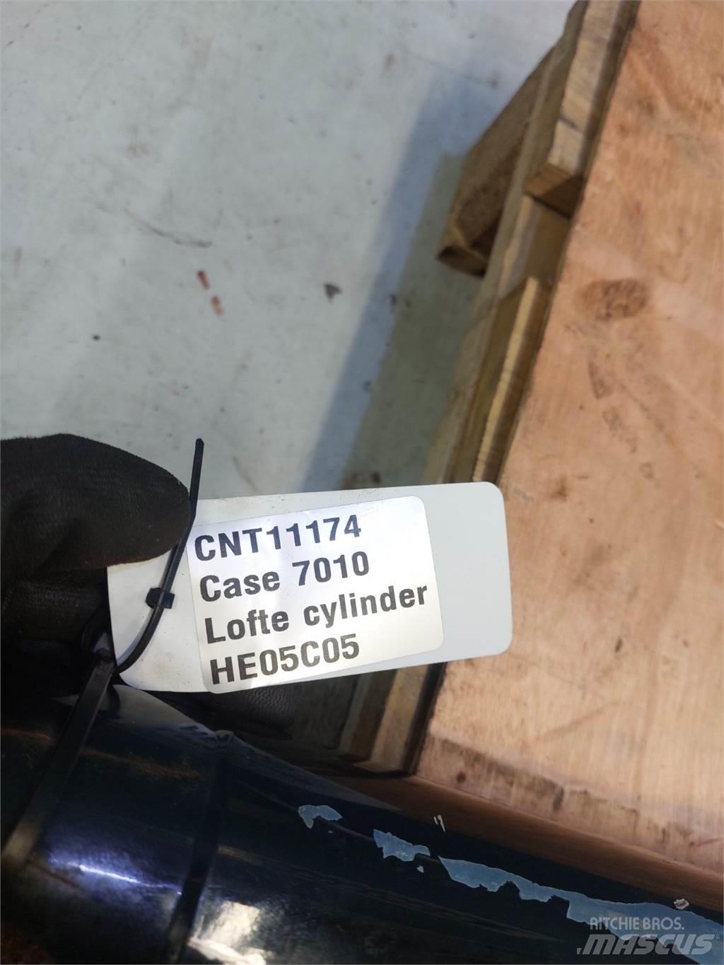 Case IH 7010 Combine harvester accessories