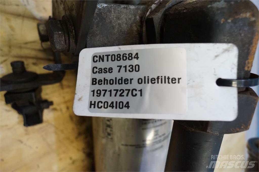 Case IH 7130 Engines
