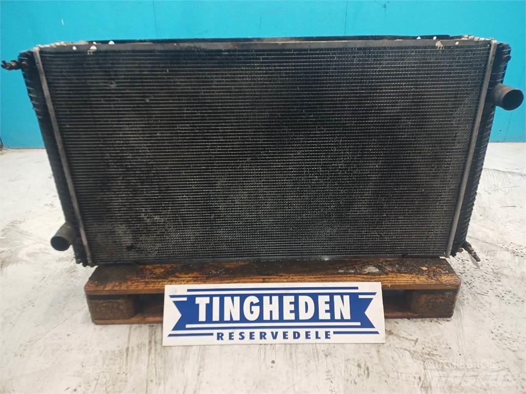 Case IH 8010 Radiators