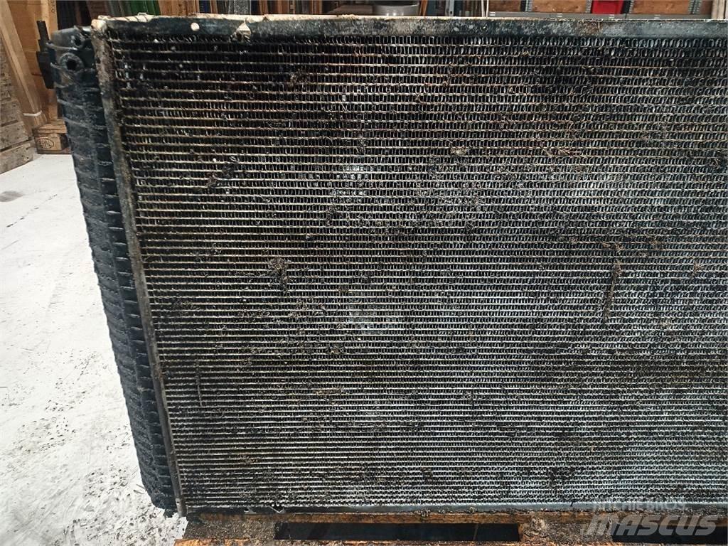 Case IH 8010 Radiators